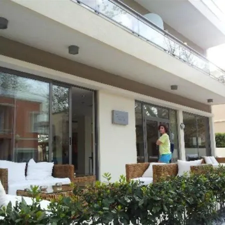 Angela Downtown Hotel