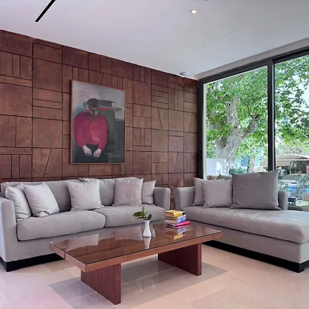 Angela Downtown Otel