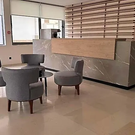 Otel Angela Downtown 3*