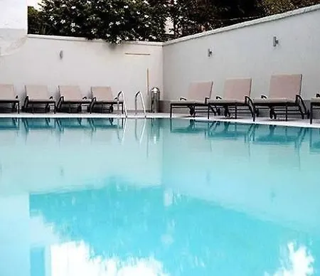 Hotel Angela Downtown 3*