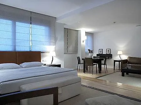 Angela Downtown ホテル Rhodes City